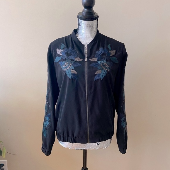 Simons CONTEMPORAINE Black Embroidered bomber jacket size small. - Picture 8 of 17